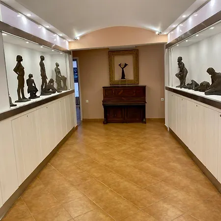 Maison d'hôtes Ritsa Art 3*